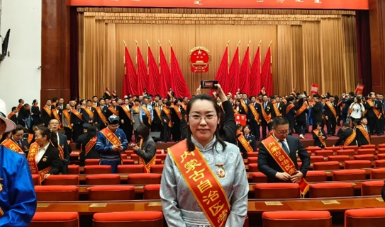 【企业荣誉】西部天然气公司这名员工获评自治区劳动模范！